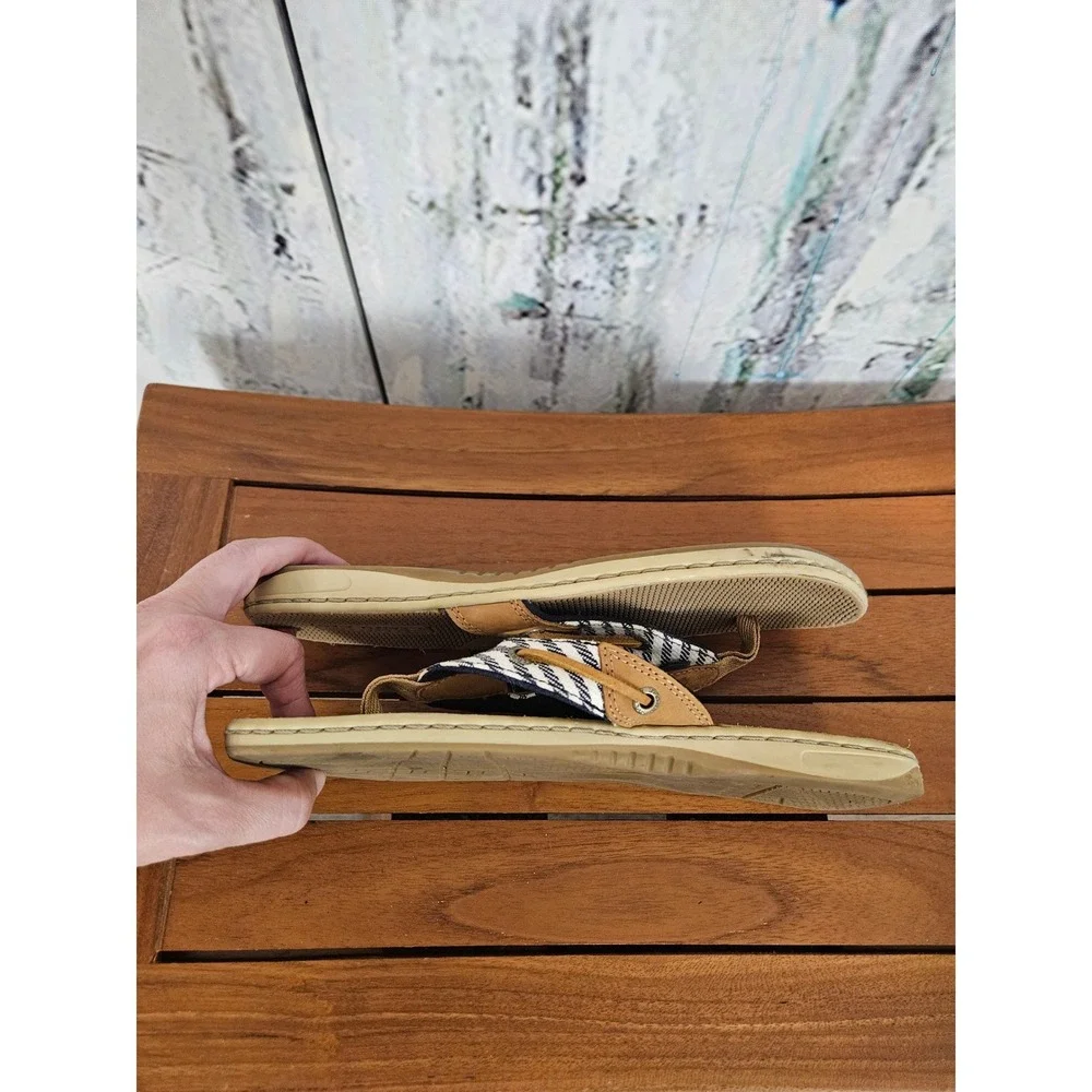 Sperry Seafish Flip Flop 7.5M Tan Blue Nautical Striped Leather Thong Sandals